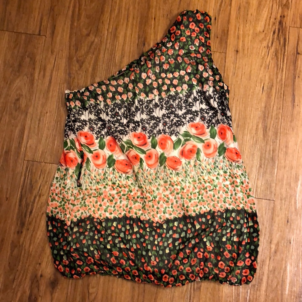 Only shoulder rose tank- large